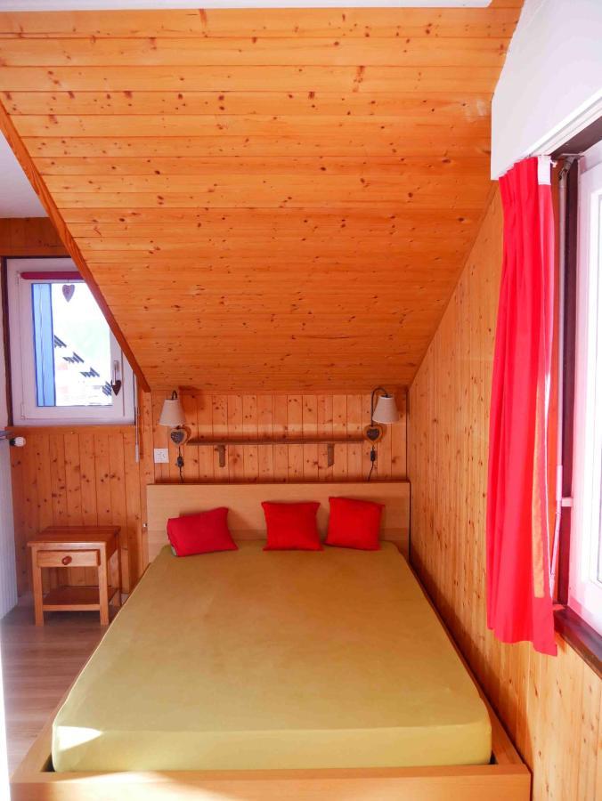 Romantic Chalet-Style Flat With Mountain View Torgon Екстериор снимка