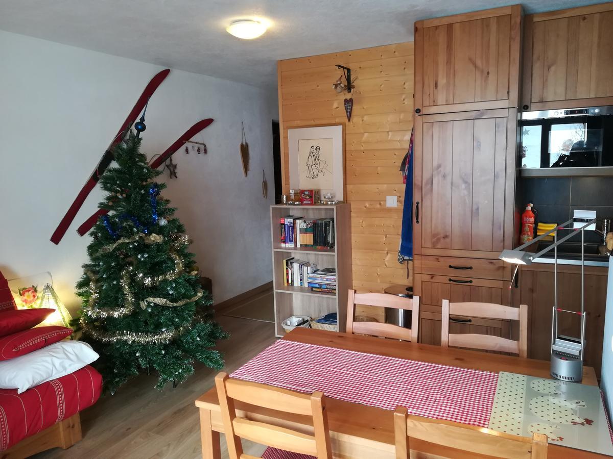 Romantic Chalet-Style Flat With Mountain View Torgon Екстериор снимка